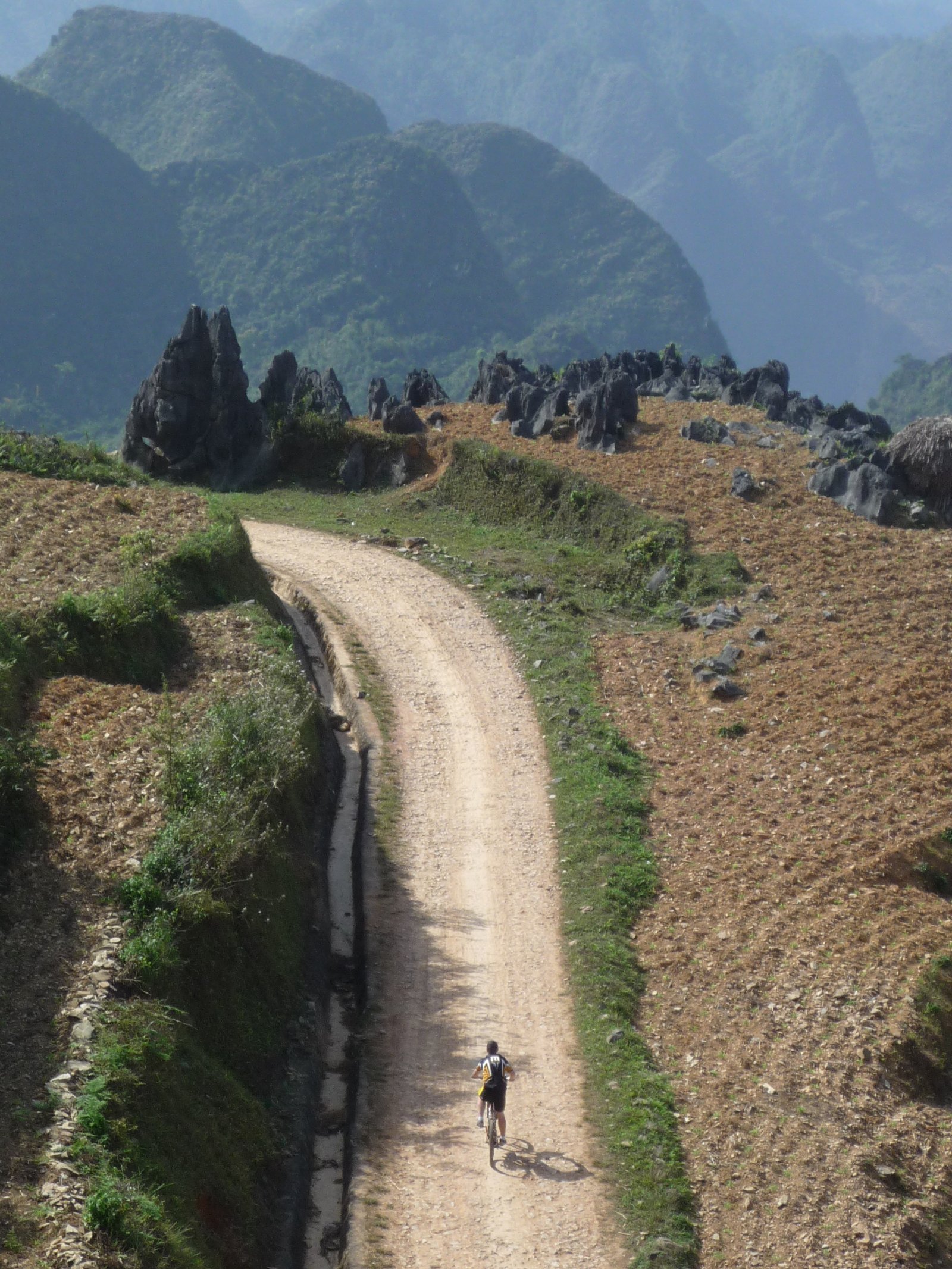 Sapa 3 Day Tour Bac Ha Market, Cycling, Hiking